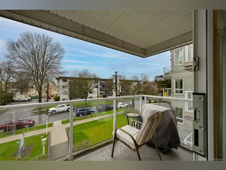 310-2647 Graham Street, Victoria, BC, V8T 3Y8 - 10
