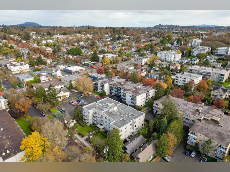 310-2647 Graham Street, Victoria, BC, V8T 3Y8 - 19