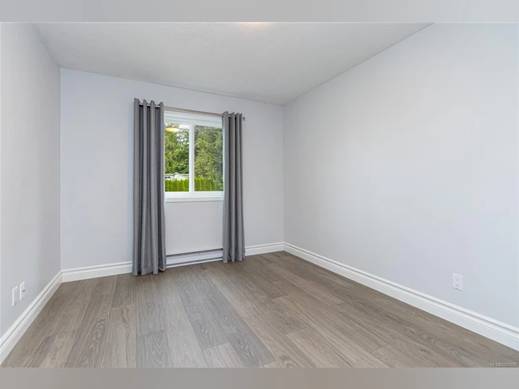 5006 W Thompson Clarke Drive, Bowser/Deep Bay, BC, V0R 1G0 - 43