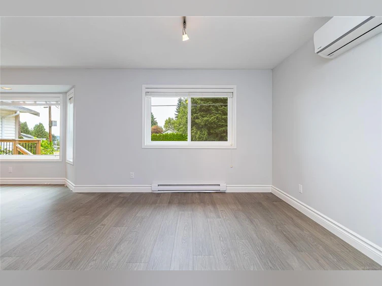 5006 W Thompson Clarke Drive, Bowser/Deep Bay, BC, V0R 1G0 - 40