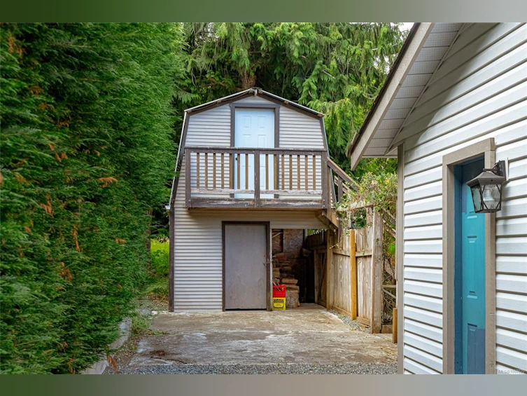 5006 W Thompson Clarke Drive, Bowser/Deep Bay, BC, V0R 1G0 - 14