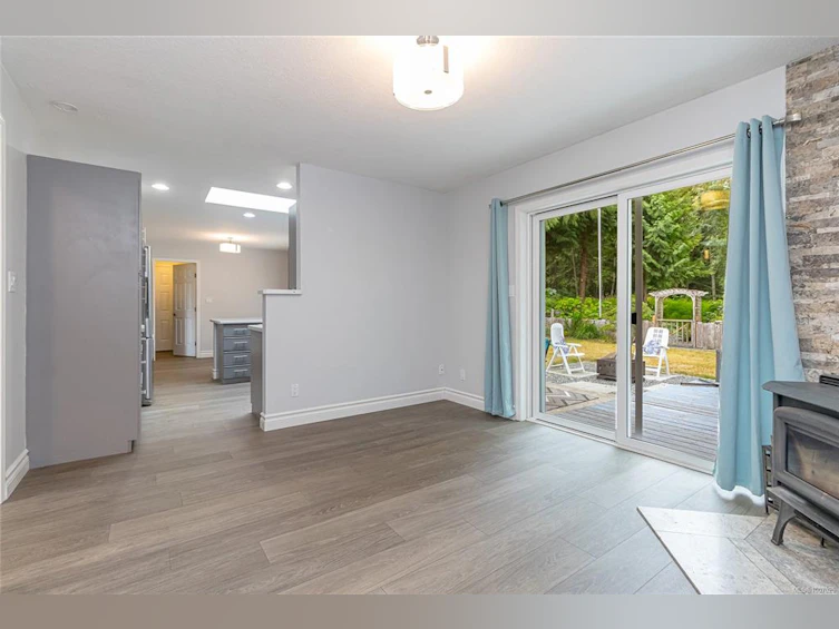 5006 W Thompson Clarke Drive, Bowser/Deep Bay, BC, V0R 1G0 - 31