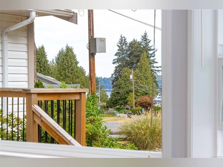 5006 W Thompson Clarke Drive, Bowser/Deep Bay, BC, V0R 1G0 - 17