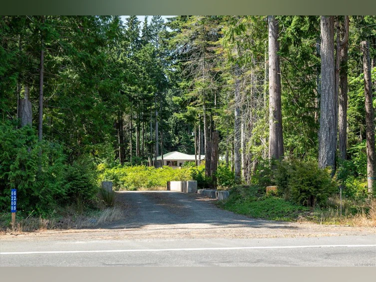6208 W Island Highway, Qualicum Beach, BC, V9K 2E3 - 43