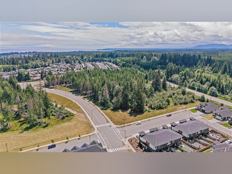 730 Beaver Creek Boulevard, Campbell River, BC, V9H 0G1 - 9