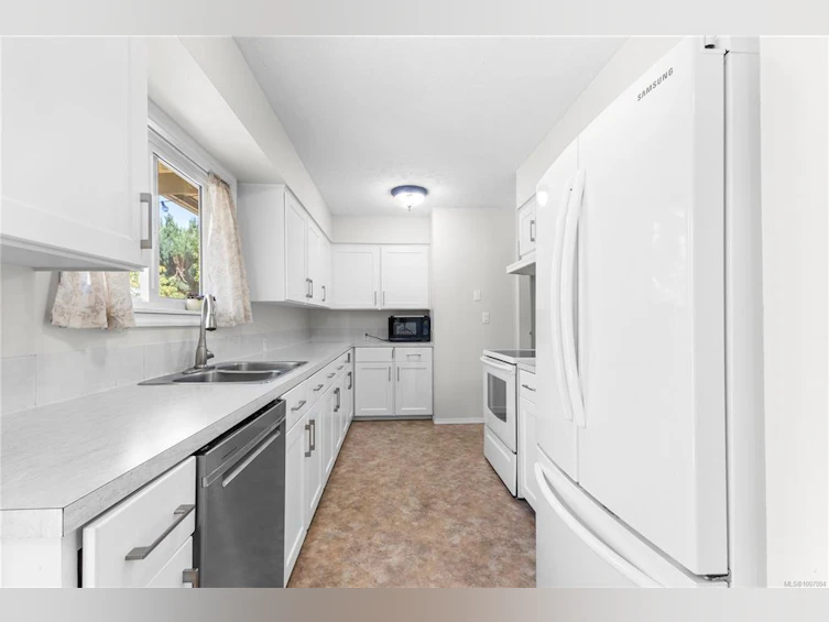 718 Ralph Hutton Drive, Campbell River, BC, V9W 2A4 - 4