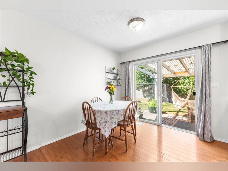 718 Ralph Hutton Drive, Campbell River, BC, V9W 2A4 - 8