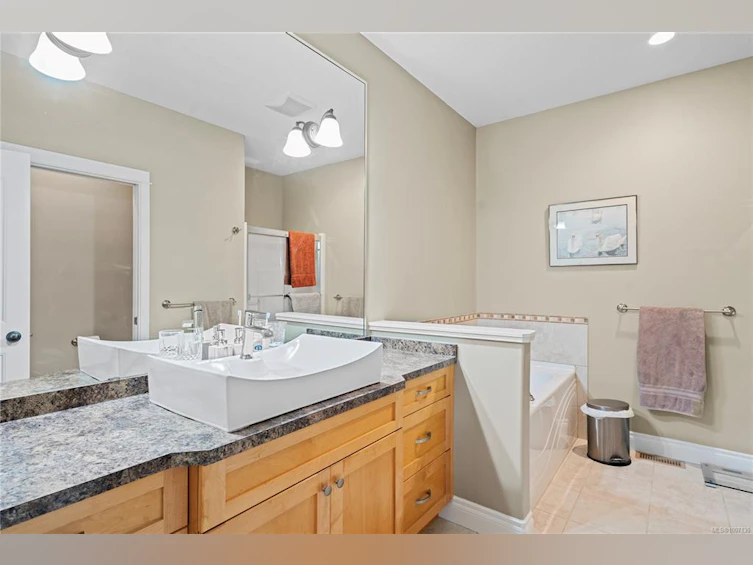 13-5300 Gainsberg Road, Bowser/Deep Bay, BC, V0R 1G0 - 10