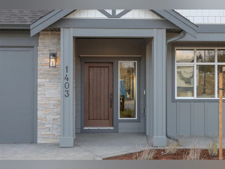 1403 Flint Avenue, Langford, BC, V9B 5N1 - 2