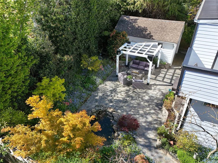 820 St. Charles Street, Victoria, BC, V8S 3P3 - 80