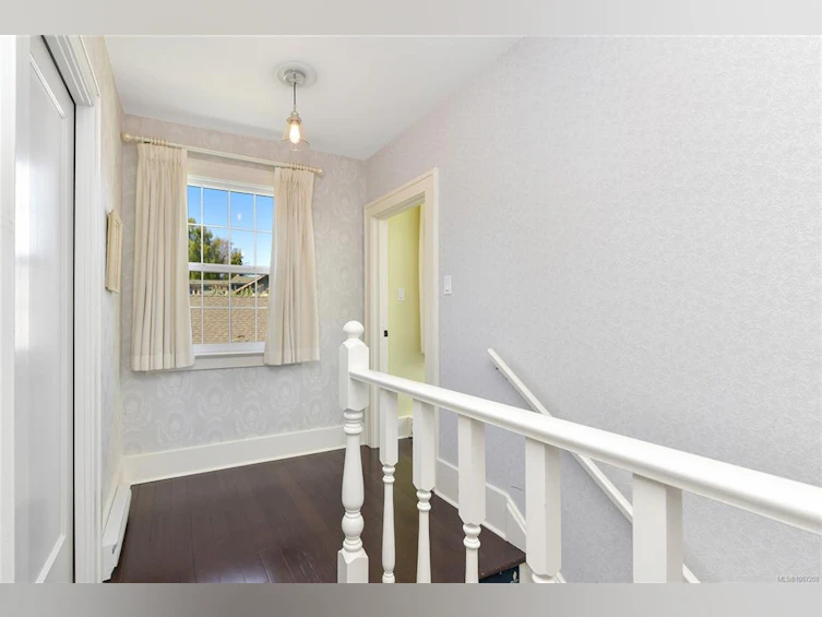 820 St. Charles Street, Victoria, BC, V8S 3P3 - 32