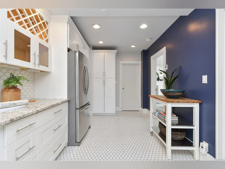 820 St. Charles Street, Victoria, BC, V8S 3P3 - 15
