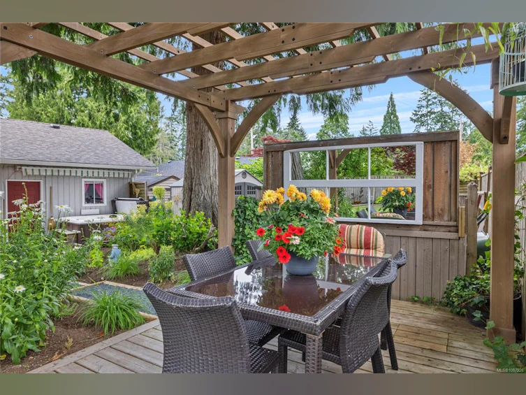 600 Eaglecrest Drive, Qualicum Beach, BC, V9K 1E4 - 3
