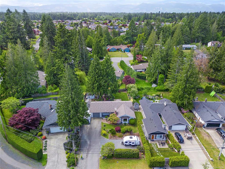 600 Eaglecrest Drive, Qualicum Beach, BC, V9K 1E4 - 4