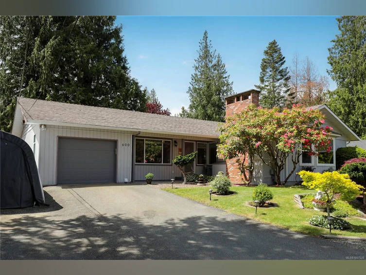600 Eaglecrest Drive, Qualicum Beach, BC, V9K 1E4 - 6