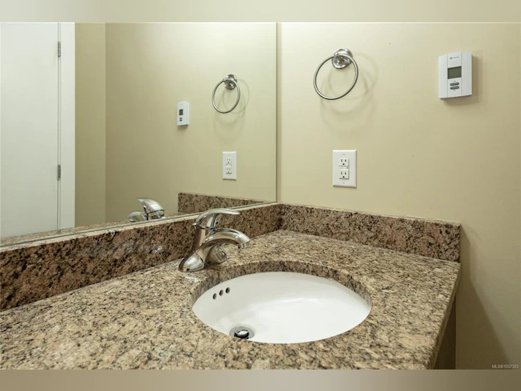 401-1392 S Island Highway, Campbell River, BC, V9W 1B7 - 50