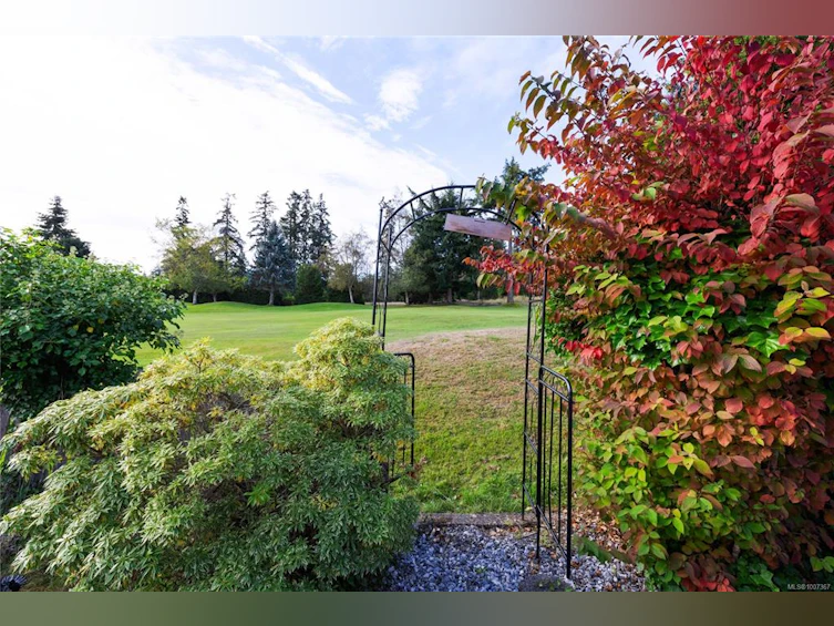 878 Fairways Drive, Qualicum Beach, BC, V9K 2J1 - 36