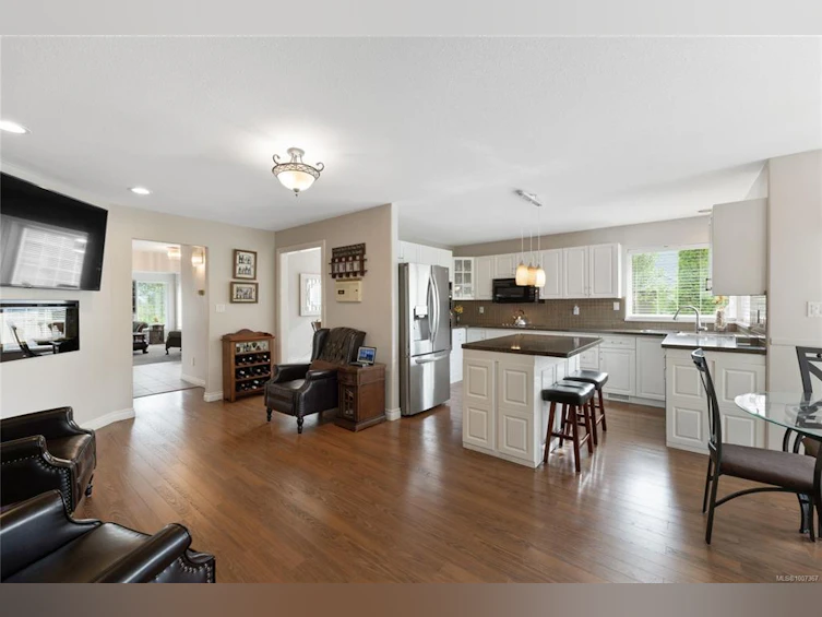 878 Fairways Drive, Qualicum Beach, BC, V9K 2J1 - 12