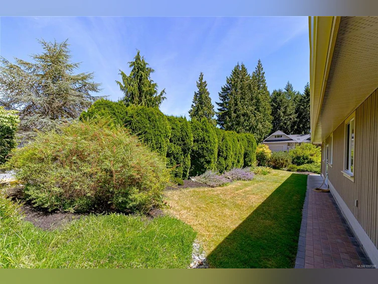 1627 Barrett Drive, North Saanich, BC, V9C 3X8 - 32