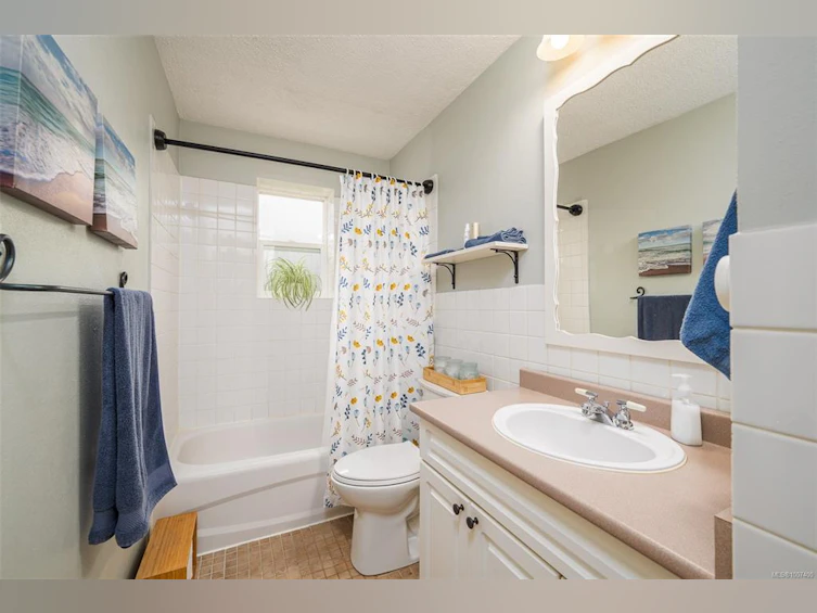 561 Macmillan Drive, Kelsey Bay/Sayward, BC, V0P 1R0 - 20