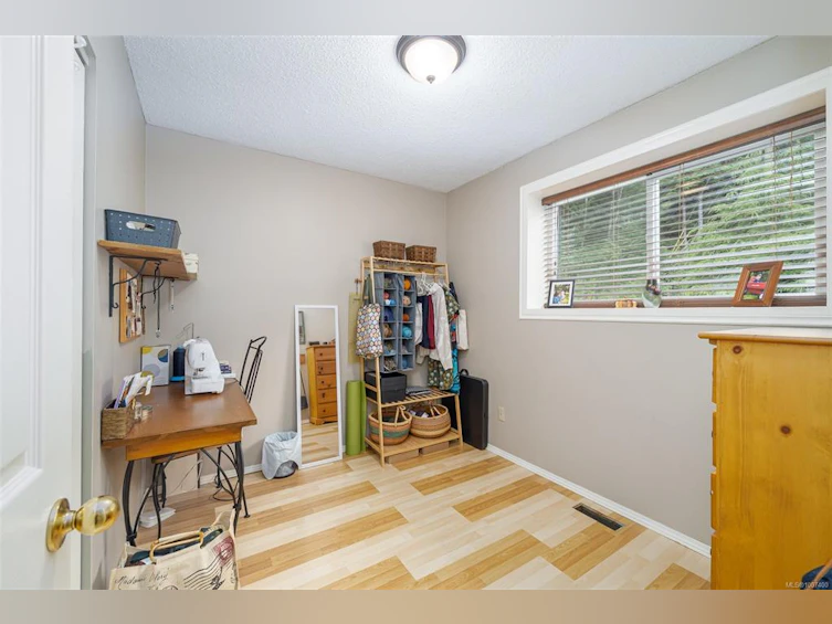 561 Macmillan Drive, Kelsey Bay/Sayward, BC, V0P 1R0 - 16