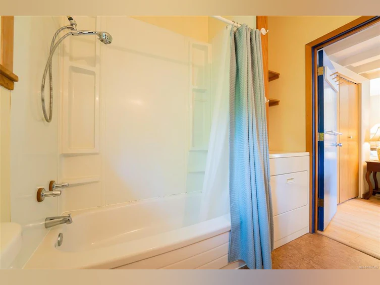 830 Austin Drive, Cortes Island, BC, V0P 1K0 - 38