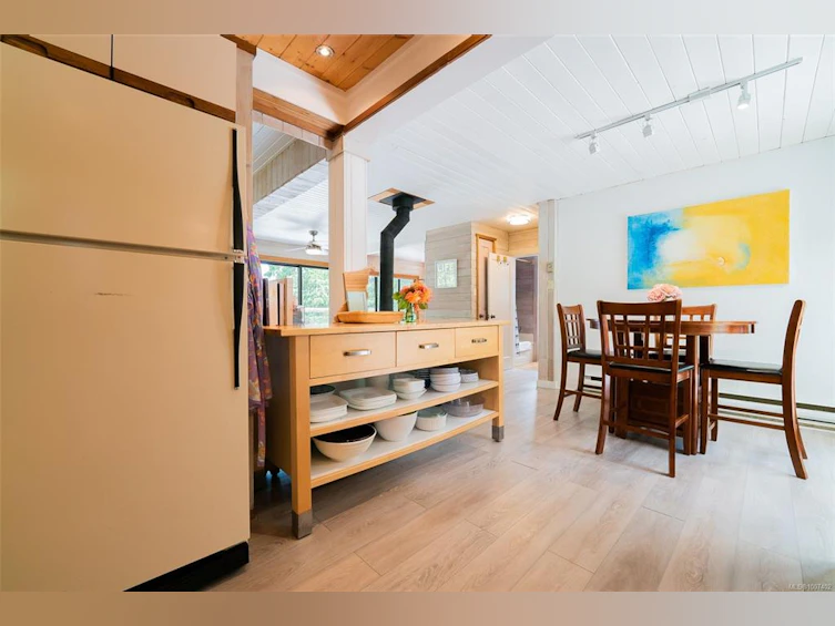 830 Austin Drive, Cortes Island, BC, V0P 1K0 - 6