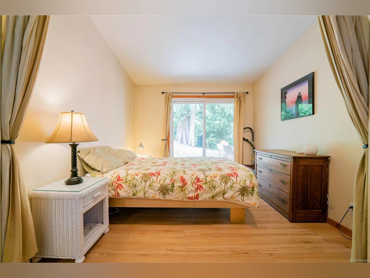 830 Austin Drive, Cortes Island, BC, V0P 1K0 - 29