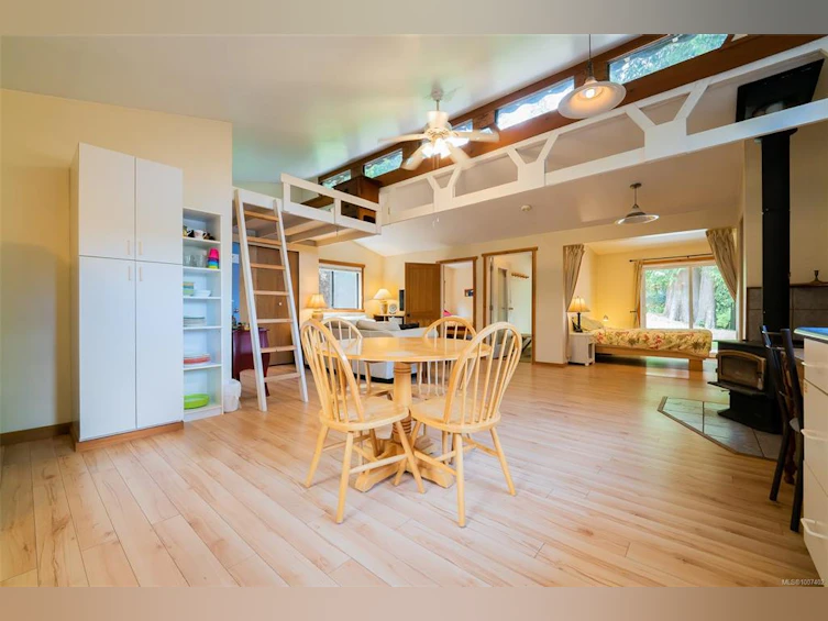 830 Austin Drive, Cortes Island, BC, V0P 1K0 - 32