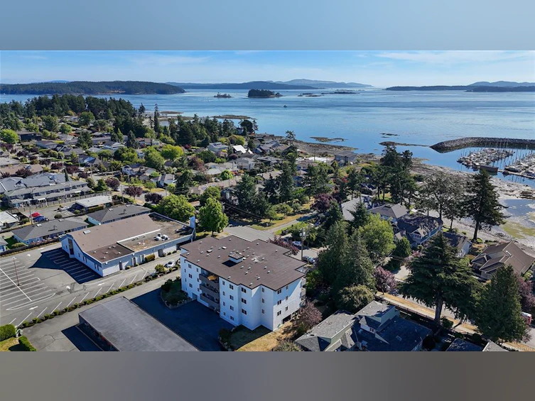 306-10016 Third Street, Sidney, BC, V8L 3B3 - 39