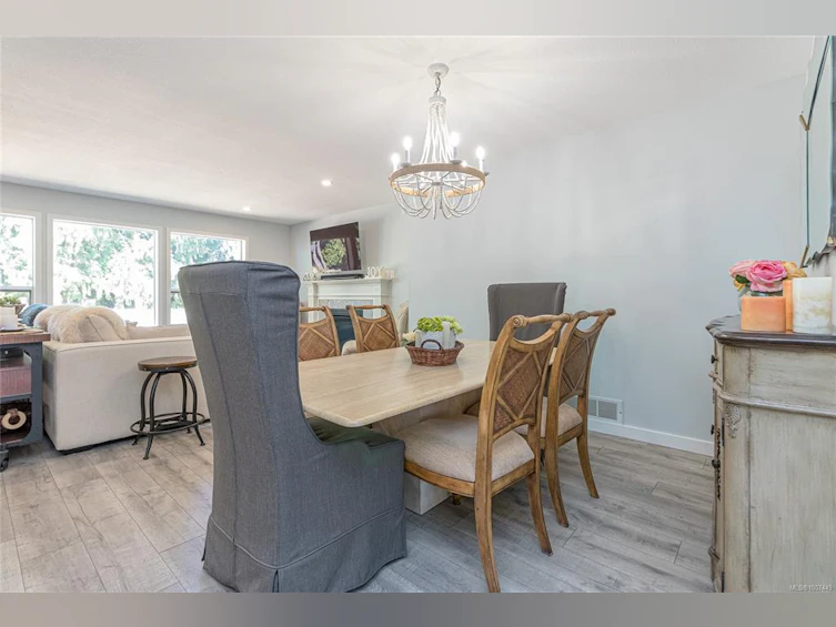 519 Seaward Way, Qualicum Beach, BC, V9K 1T8 - 21