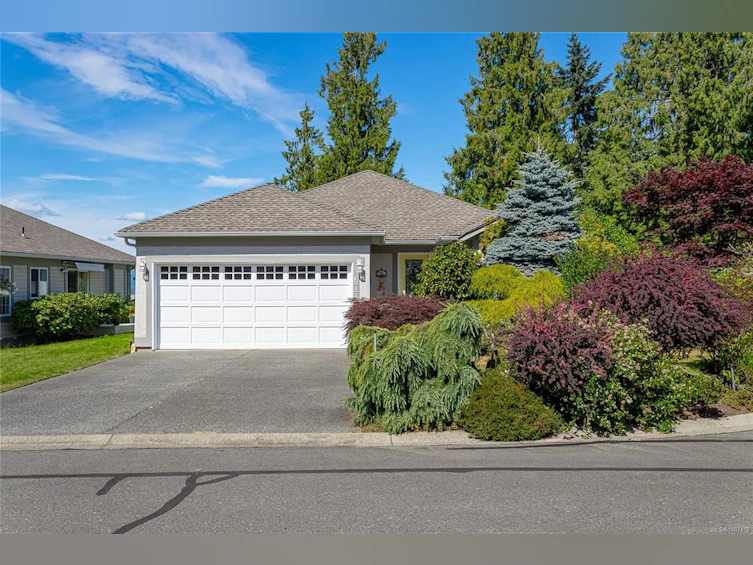 677 Windward Way, Qualicum Beach, BC, V9K 2K4 - 13