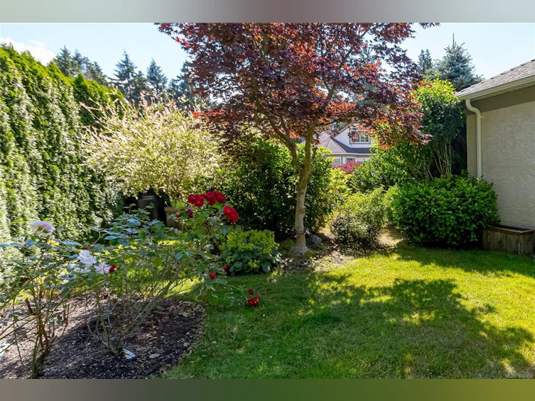 677 Windward Way, Qualicum Beach, BC, V9K 2K4 - 37