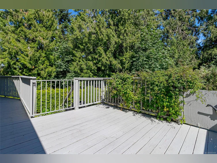 677 Windward Way, Qualicum Beach, BC, V9K 2K4 - 22