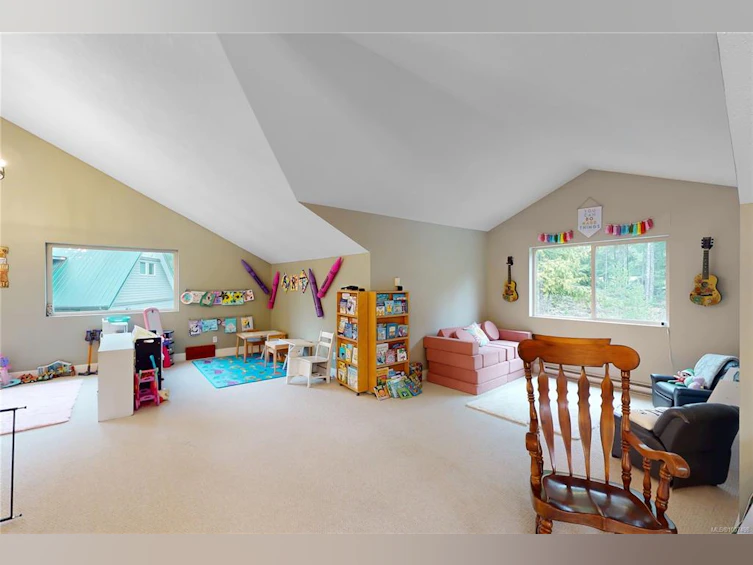 907 Hemsworth Road, Qualicum Beach, BC, V9K 1R3 - 40