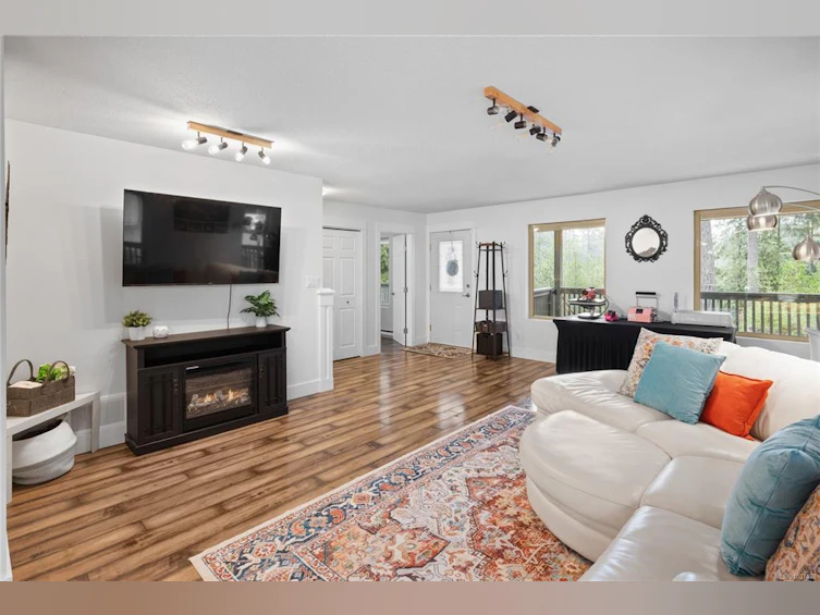 907 Hemsworth Road, Qualicum Beach, BC, V9K 1R3 - 5