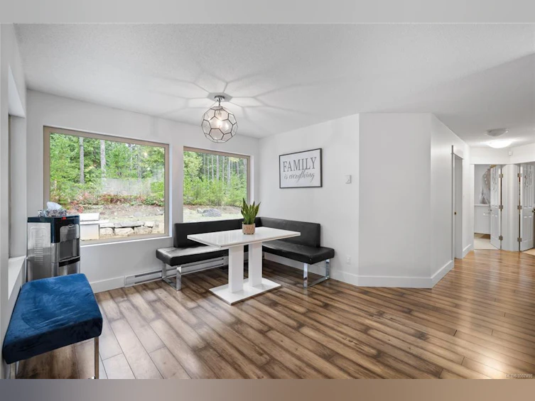 907 Hemsworth Road, Qualicum Beach, BC, V9K 1R3 - 30