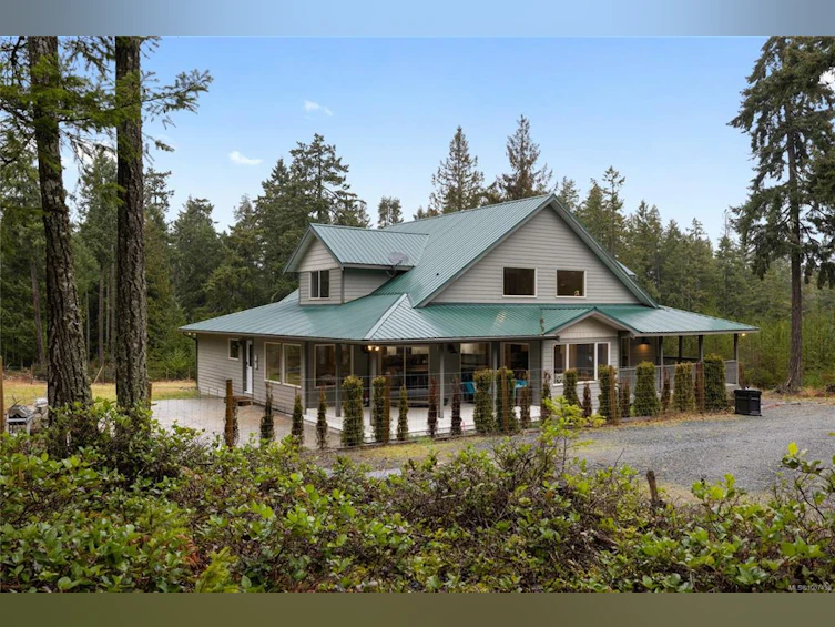 907 Hemsworth Road, Qualicum Beach, BC, V9K 1R3 - 2