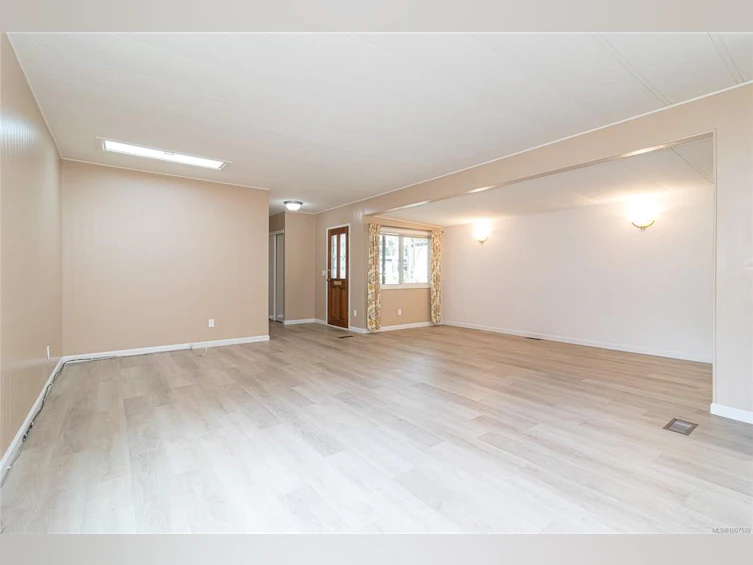 2153 Summergate Boulevard, Sidney, BC, V9L 4K9 - 7