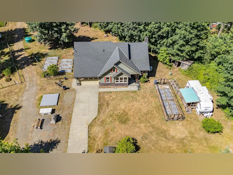 3476/3470 Heather Road, Black Creek, BC, V9J 1E5 - 90