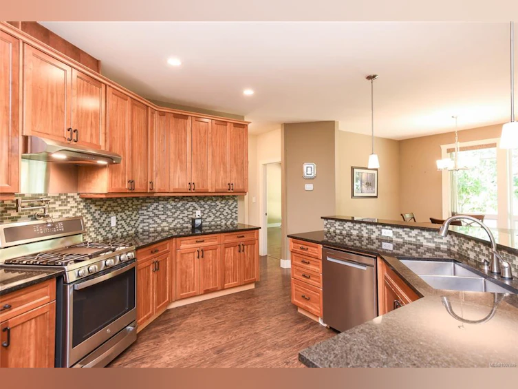 3476/3470 Heather Road, Black Creek, BC, V9J 1E5 - 5