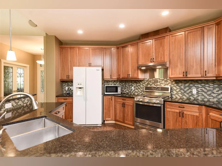 3476/3470 Heather Road, Black Creek, BC, V9J 1E5 - 18