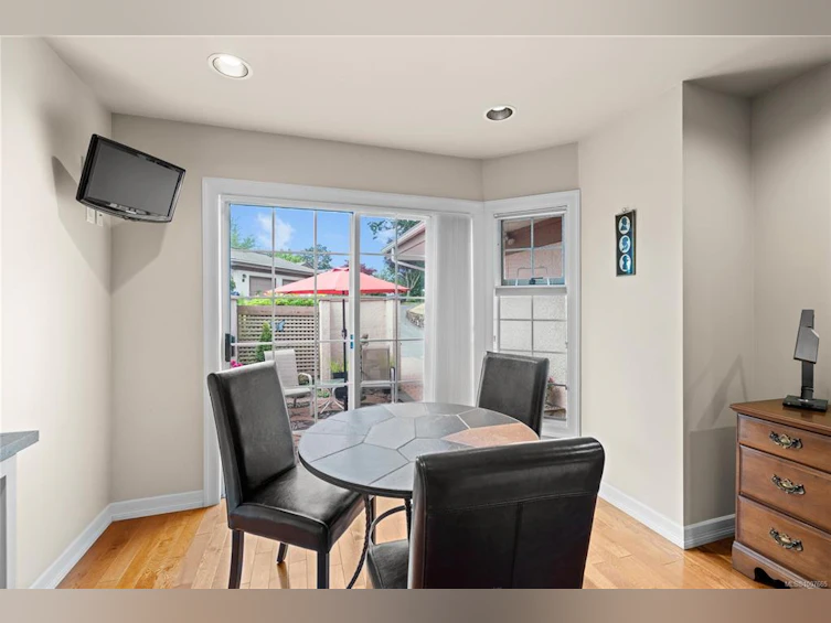 64-901 Kentwood Lane, Saanich, BC, V8Y 2Y6 - 17