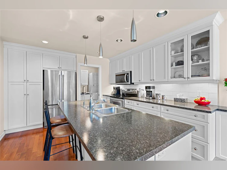 64-901 Kentwood Lane, Saanich, BC, V8Y 2Y6 - 20