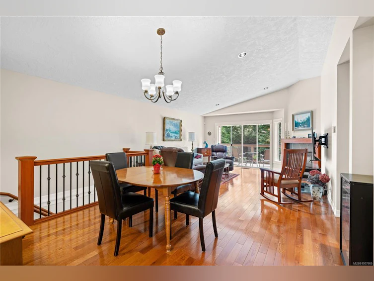 64-901 Kentwood Lane, Saanich, BC, V8Y 2Y6 - 4