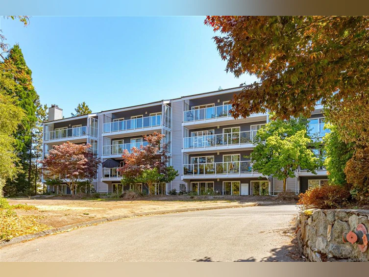 403-3277 Quadra Street, Saanich, BC, V8X 4W9 - 29