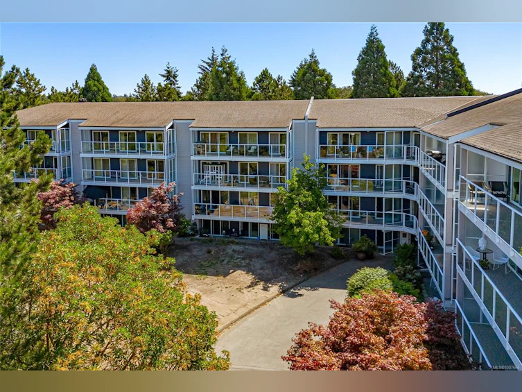 403-3277 Quadra Street, Saanich, BC, V8X 4W9 - 27
