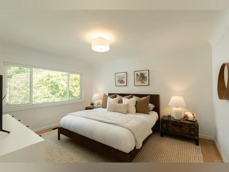 2126 Lansdowne Road, Oak Bay, BC, V8P 1V6 - 30