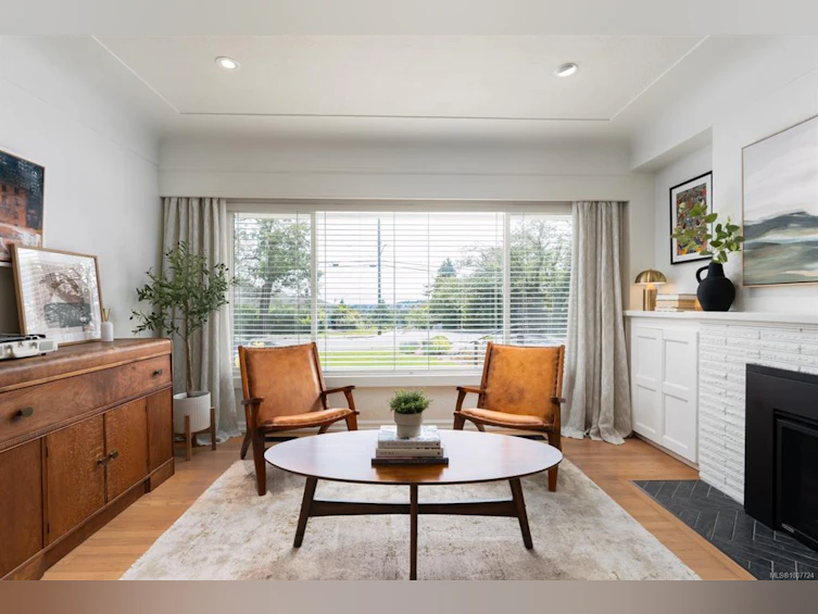 2126 Lansdowne Road, Oak Bay, BC, V8P 1V6 - 9