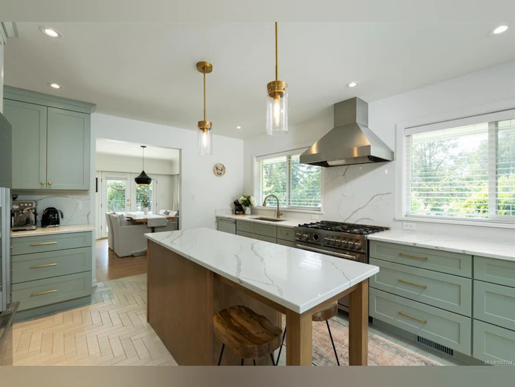 2126 Lansdowne Road, Oak Bay, BC, V8P 1V6 - 24